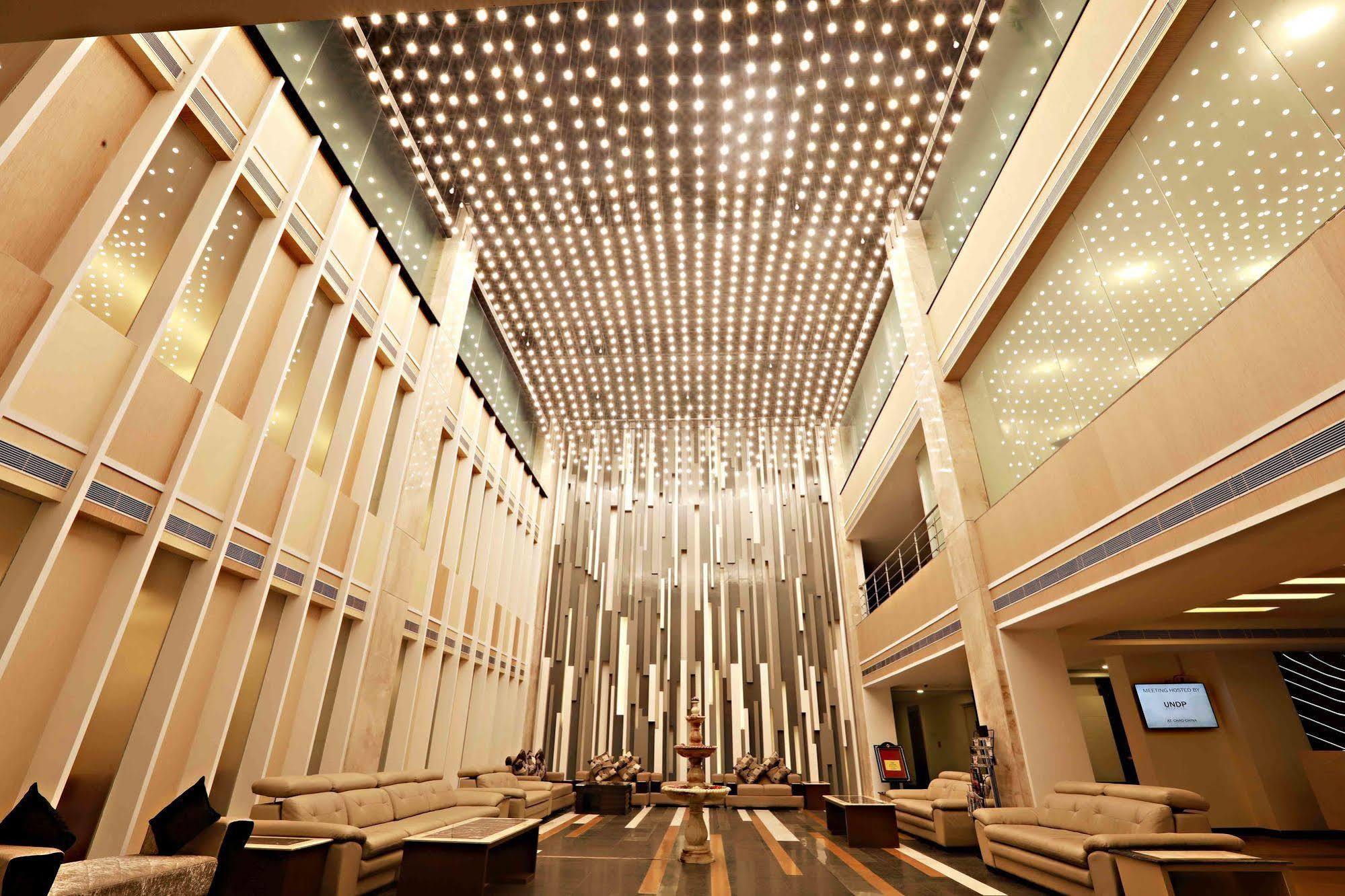 Hotel Patliputra Continental Patna  Eksteriør billede