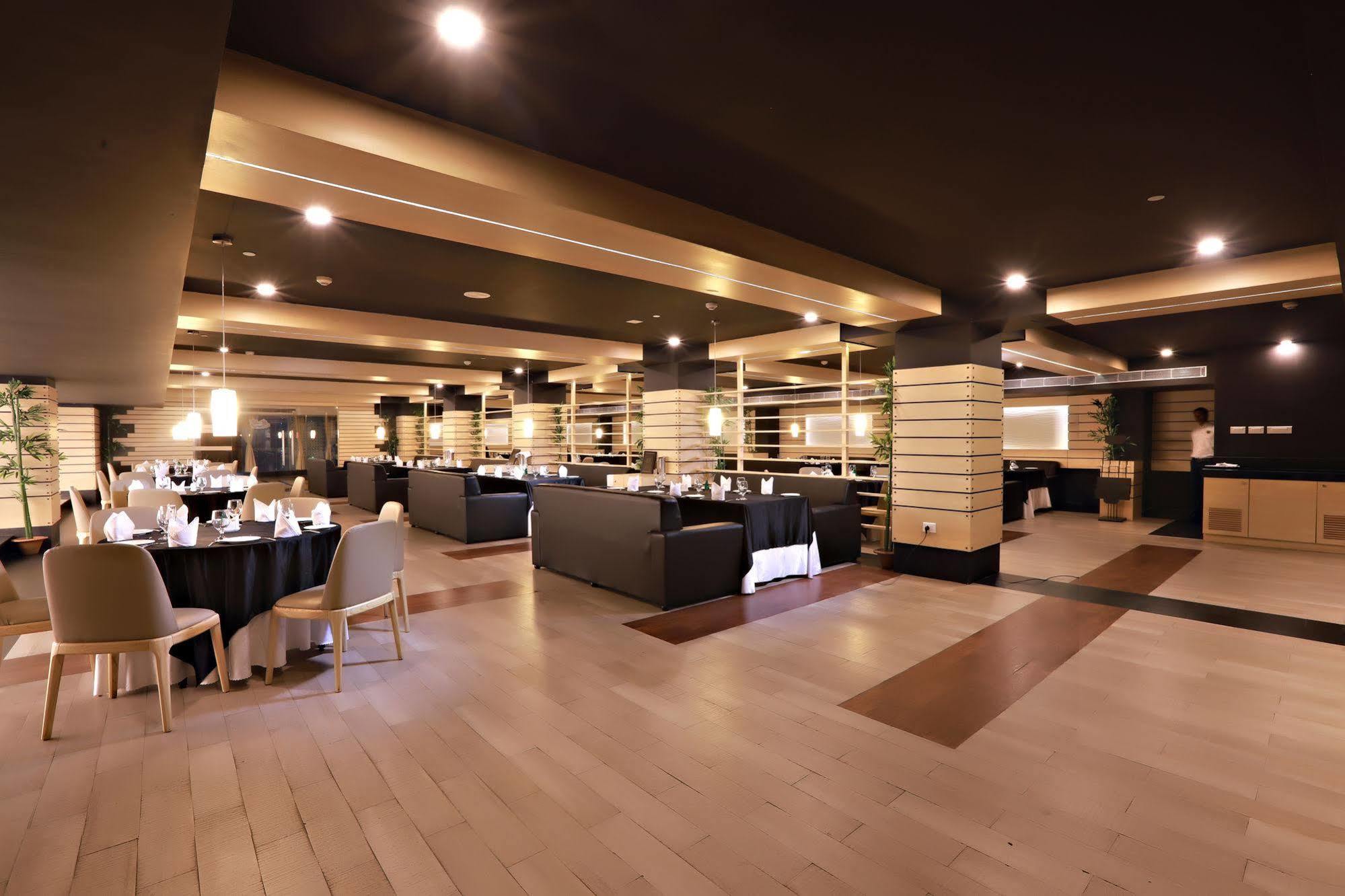 Hotel Patliputra Continental Patna  Eksteriør billede