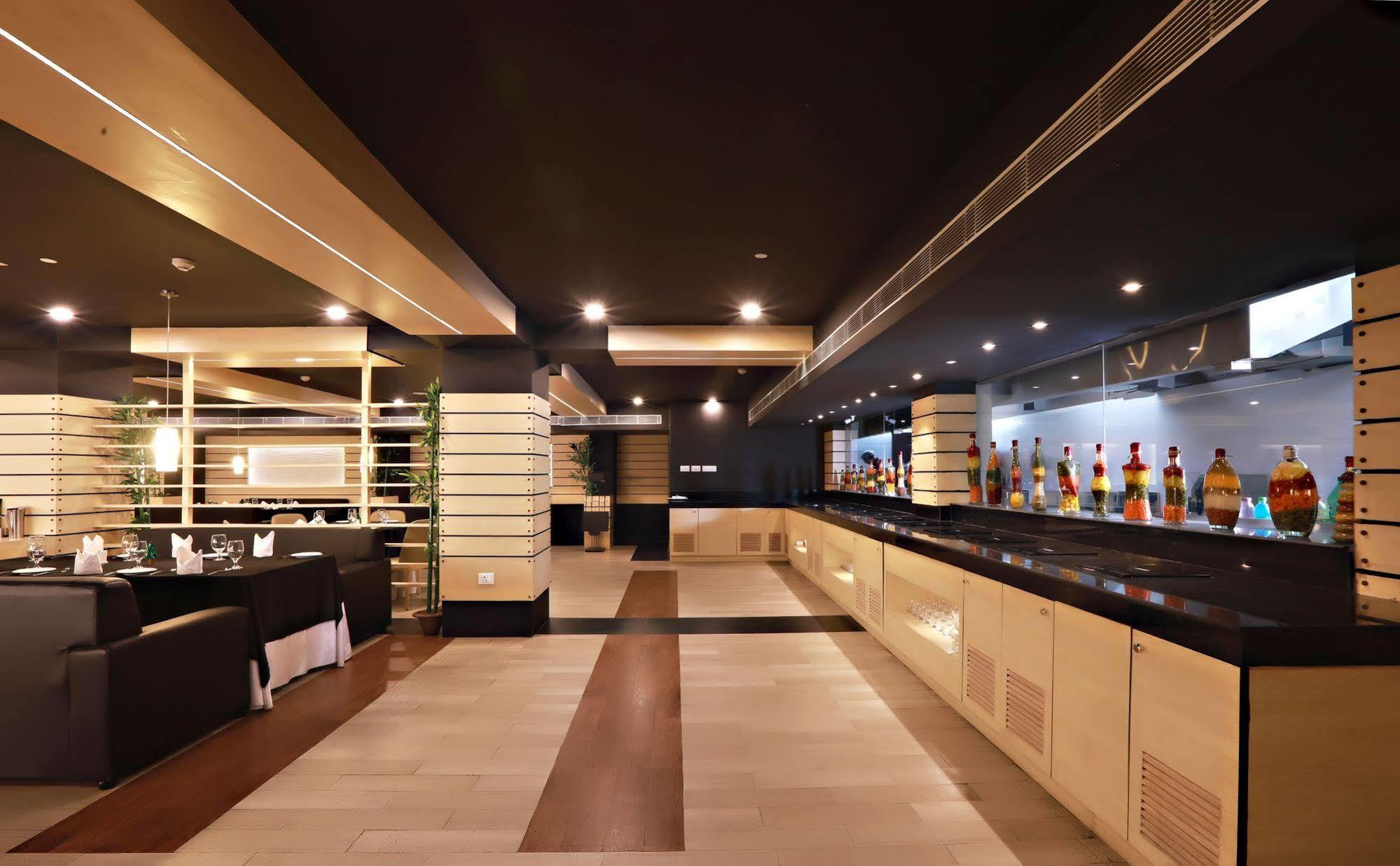 Hotel Patliputra Continental Patna  Eksteriør billede