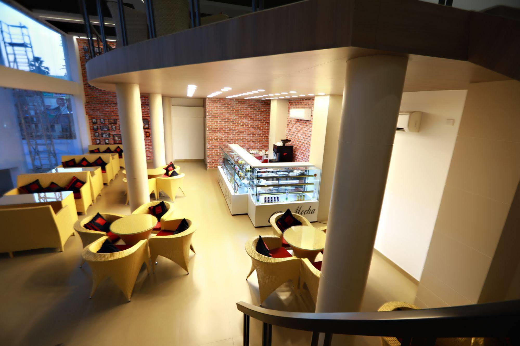 Hotel Patliputra Continental Patna  Eksteriør billede