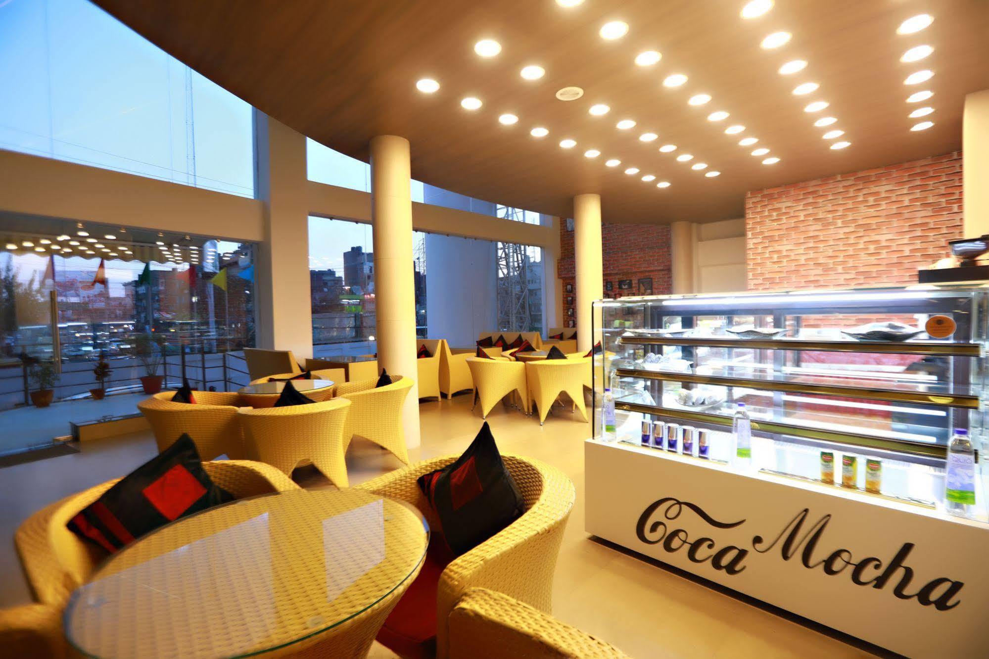 Hotel Patliputra Continental Patna  Eksteriør billede